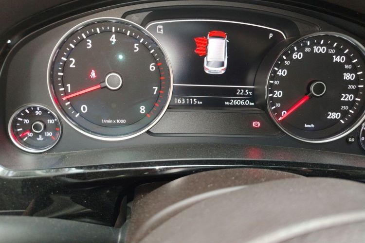 Used Volkswagen Touareg 2017 3.0 TSI Touareg Edition Odometer Close Up