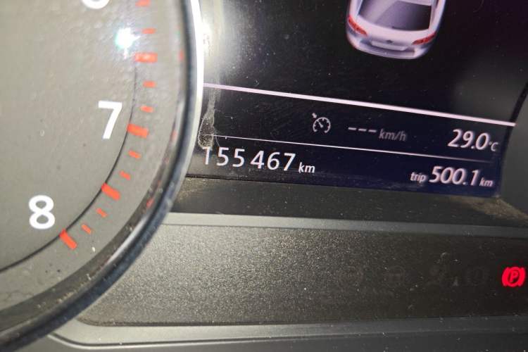 Used Volkswagen Touareg 2017 3.0 TSI Touareg Edition Odometer Close Up