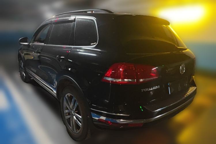 Used Volkswagen Touareg 2017 3.0 TSI Touareg Model Rear Left 45 Deg
