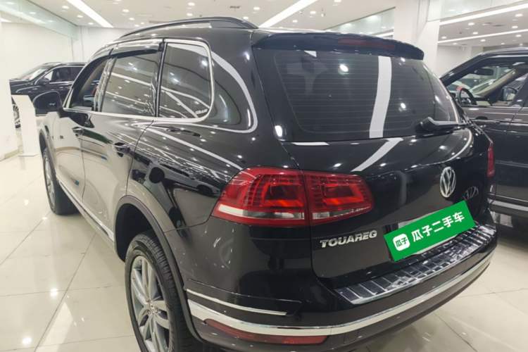Used Volkswagen Touareg 2017 3.0 TSI Touareg Model Rear Left 45 Deg