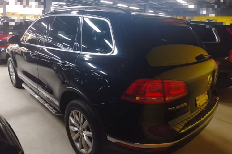 Used Volkswagen Touareg 2017 3.0 TSI Start Edition Rear Left 45 Deg