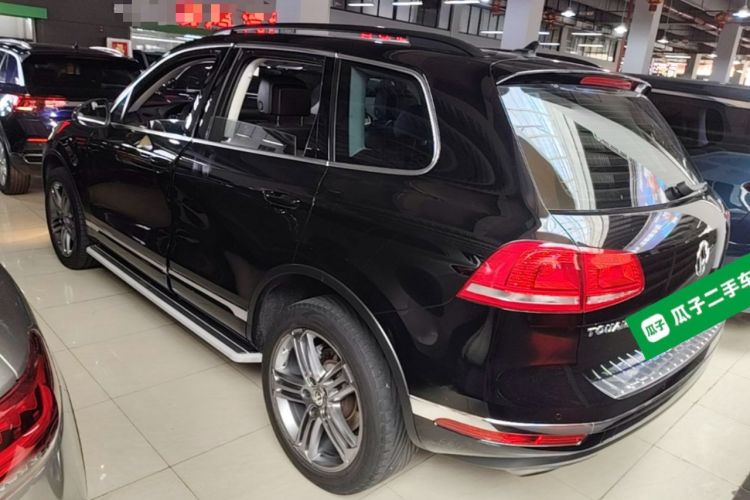 Used Volkswagen Touareg 2017 3.0 TSI Start Edition Rear Left 45 Deg