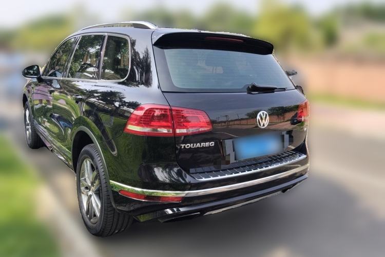 Used Volkswagen Touareg 2017 3.0 TSI Yuyue Model Rear Left 45 Deg
