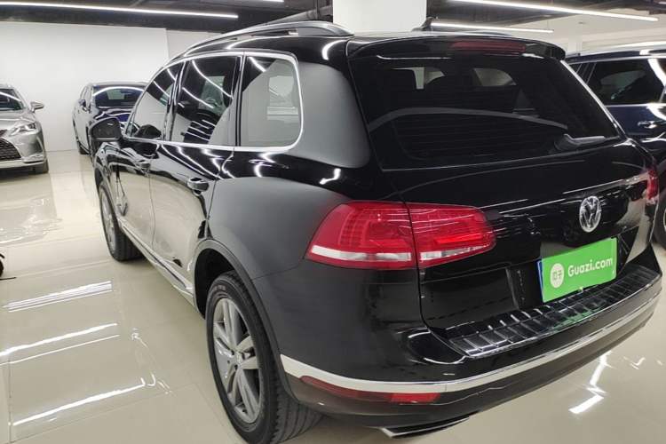 Used Volkswagen Touareg 2017 3.0 TSI Touareg Edition Rear Left 45 Deg