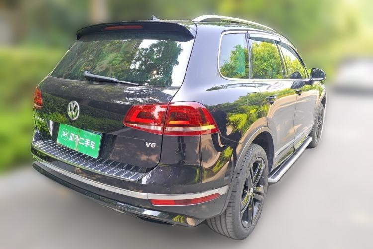 Used Volkswagen Touareg 2017 3.0 TSI Executive Edition Rear Right 45 Deg