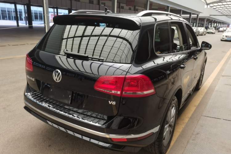 Used Volkswagen Touareg 2017 3.0 TSI Touareg Edition Rear Right 45 Deg