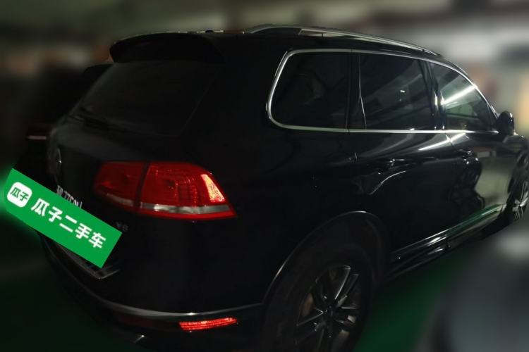 Used Volkswagen Touareg 2017 3.0 TSI Yuyue Model Rear Right 45 Deg