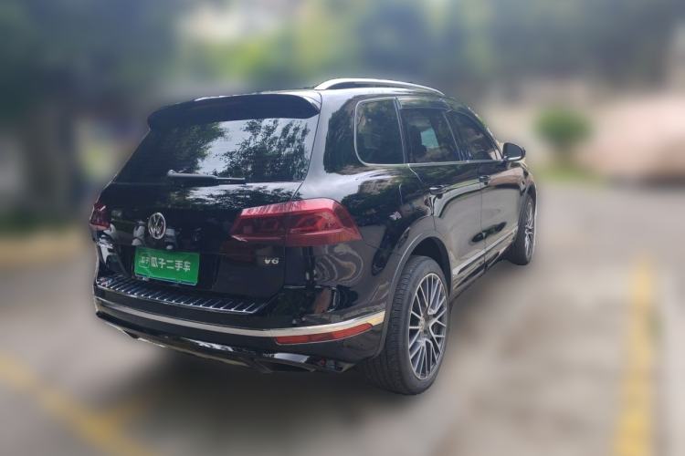 Used Volkswagen Touareg 2017 3.0 TSI Yuyue Model Rear Right 45 Deg