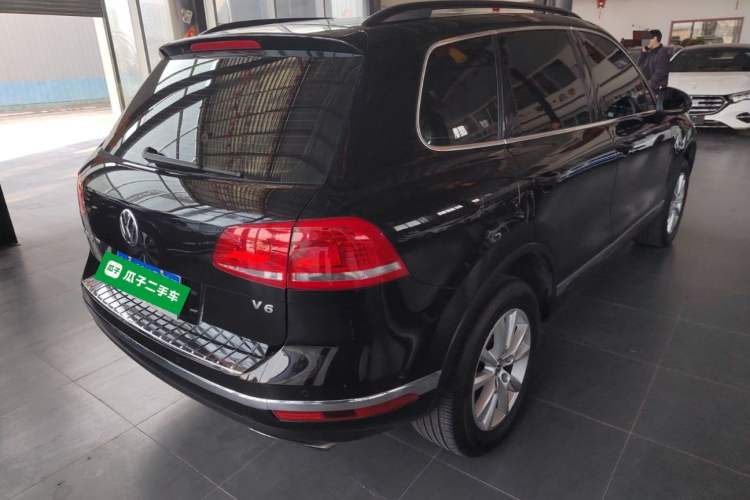 Used Volkswagen Touareg 2017 3.0 TSI Touareg Model Rear Right 45 Deg