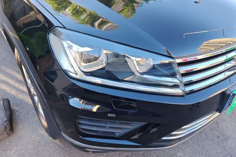 Used Volkswagen Touareg 2017 3.0 TSI Start Edition Right Front Headlight