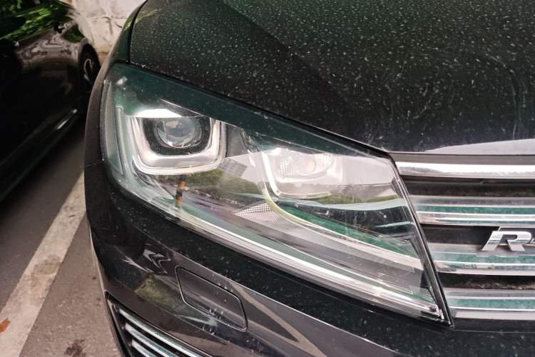 Used Volkswagen Touareg 2017 3.0 TSI Touareg Edition Right Front Headlight