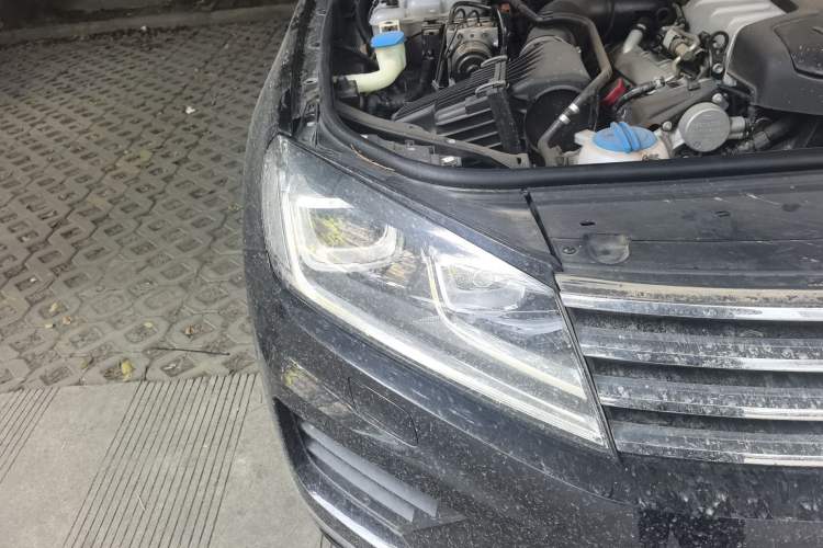 Used Volkswagen Touareg 2017 3.0 TSI Touareg Edition Right Front Headlight