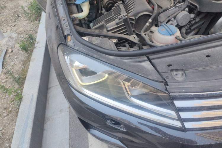 Used Volkswagen Touareg 2017 3.0 TSI Touareg Edition Right Front Headlight