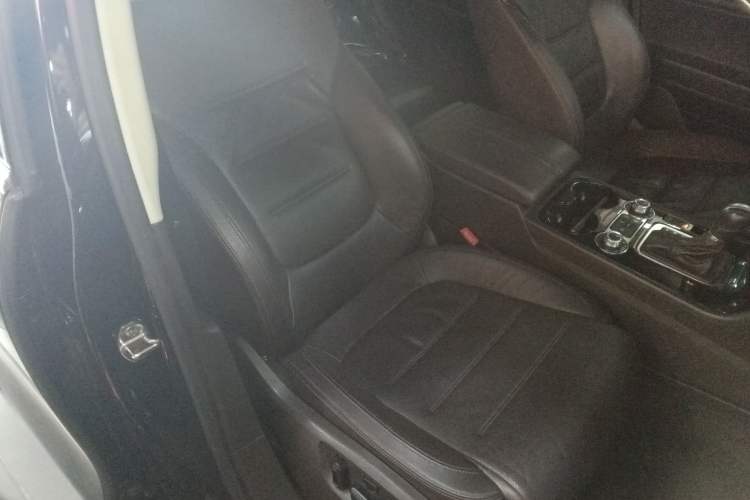 Used Volkswagen Touareg 2017 3.0 TSI Touareg Model Right Front Seat