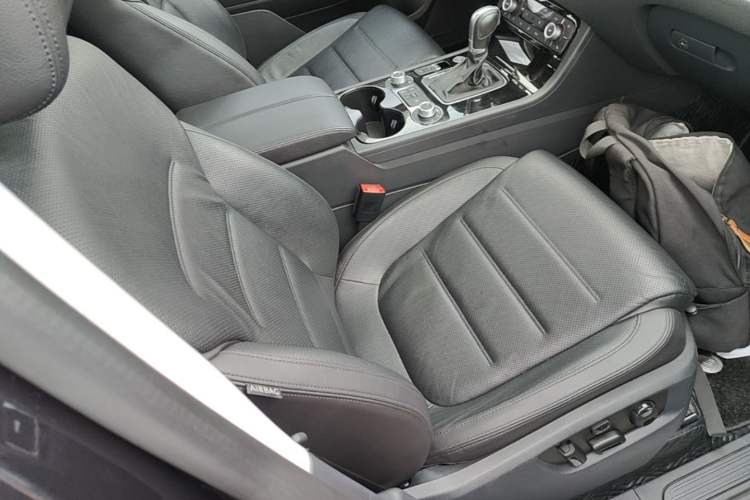 Used Volkswagen Touareg 2017 3.0 TSI Touareg Edition Right Front Seat
