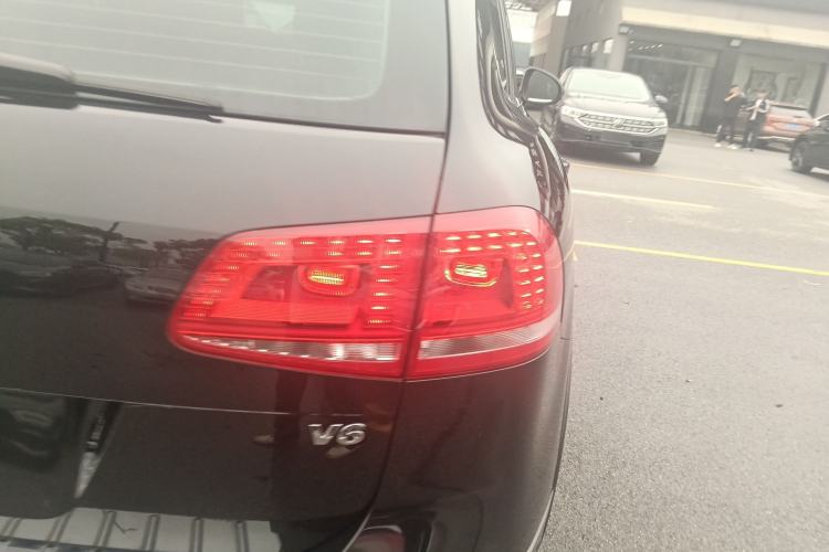 Used Volkswagen Touareg 2017 3.0 TSI Touareg Edition Right Rear Taillight