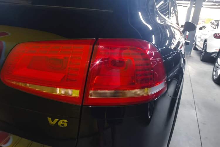 Used Volkswagen Touareg 2017 3.0 TSI Start Edition Right Rear Taillight