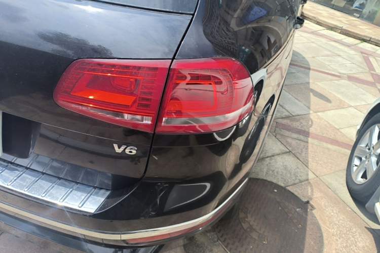 Used Volkswagen Touareg 2017 3.0 TSI Touareg Edition Right Rear Taillight