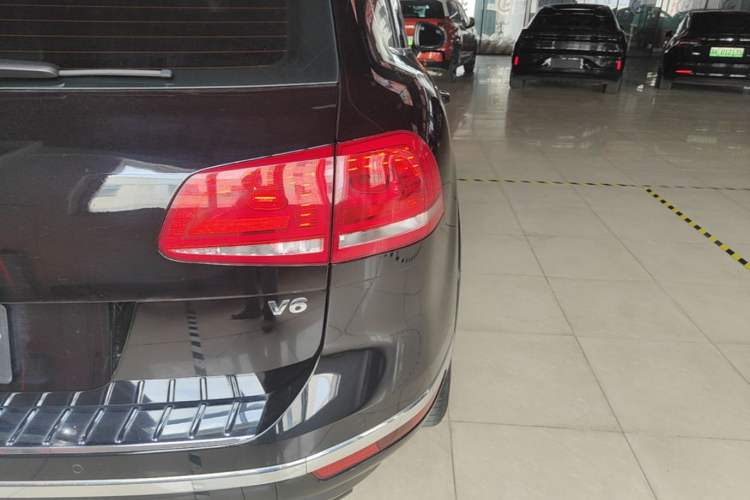Used Volkswagen Touareg 2017 3.0 TSI Touareg Edition Right Rear Taillight