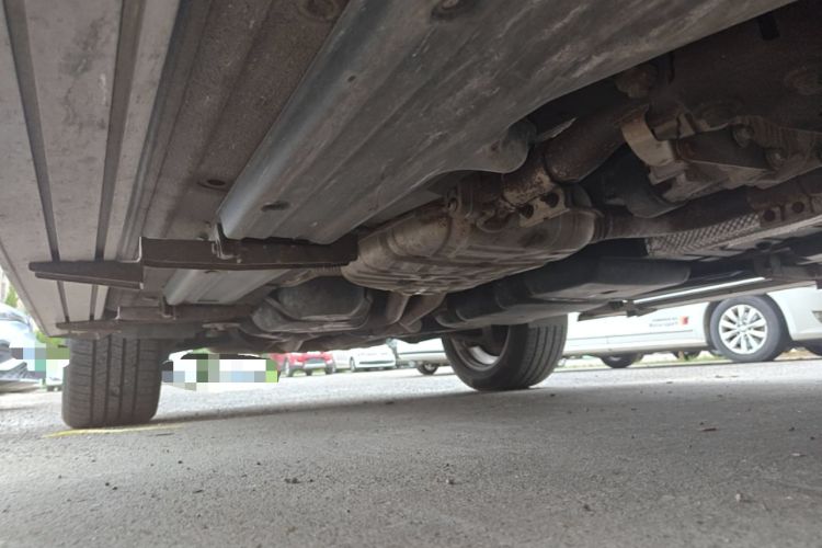 Used Volkswagen Touareg 2017 3.0 TSI Touareg Edition Right Side Sill