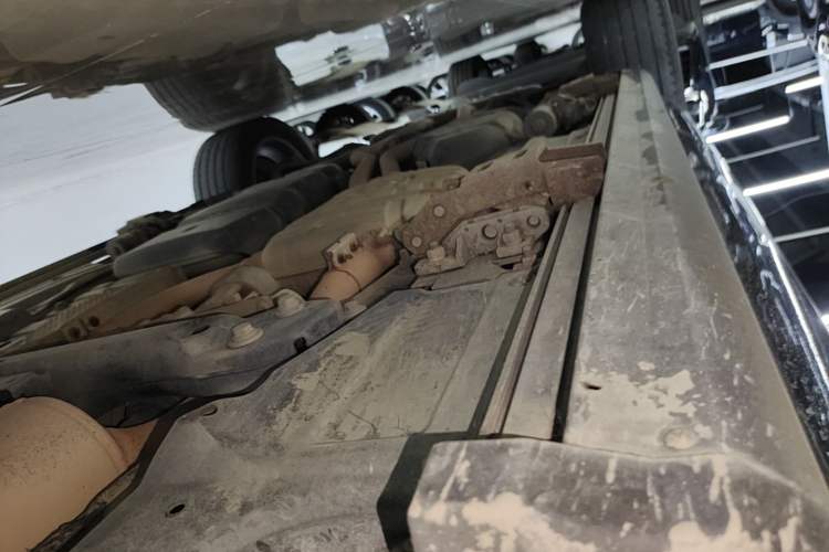 Used Volkswagen Touareg 2017 3.0 TSI Touareg Edition Right Side Sill