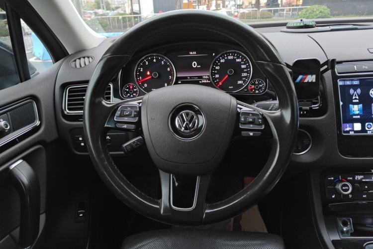 Used Volkswagen Touareg 2017 3.0 TSI Touareg Edition Steering Wheel