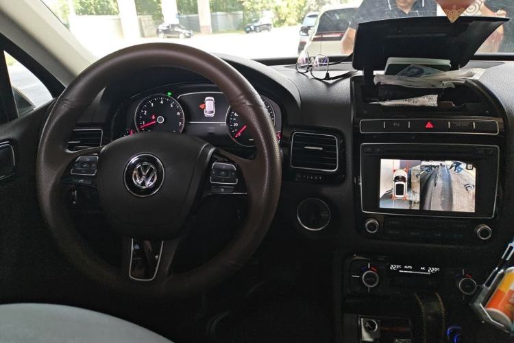 Used Volkswagen Touareg 2017 3.0 TSI Touareg Model Steering Wheel