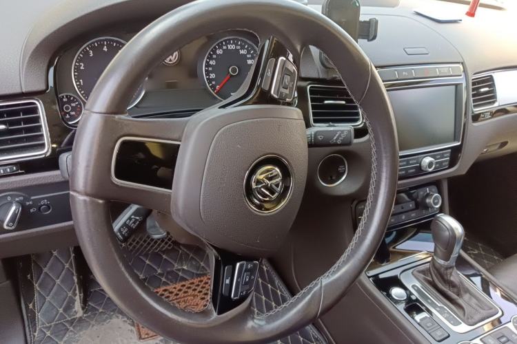Used Volkswagen Touareg 2017 3.0 TSI Touareg Edition Steering Wheel