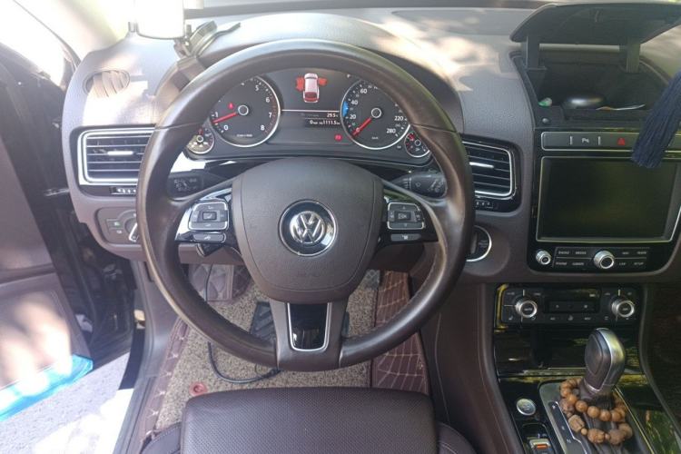 Used Volkswagen Touareg 2017 3.0 TSI Touareg Edition Steering Wheel