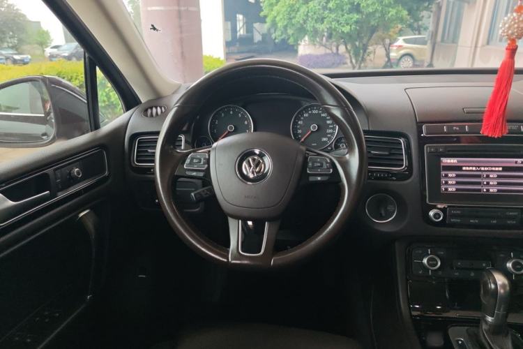Used Volkswagen Touareg 2017 3.0 TSI Touareg Model Steering Wheel