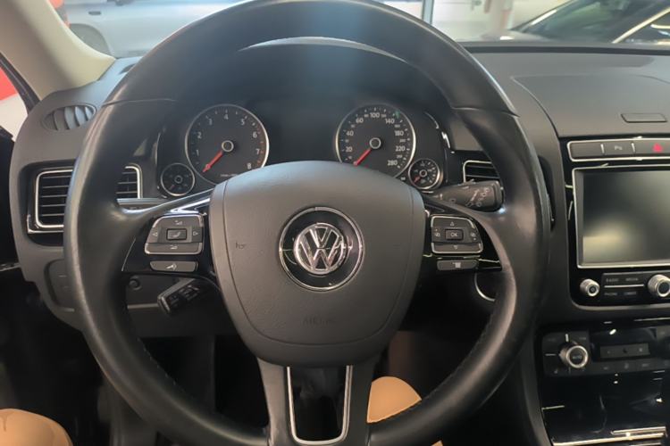 Used Volkswagen Touareg 2017 3.0 TSI Touareg Edition Steering Wheel