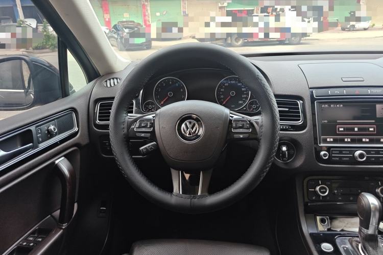 Used Volkswagen Touareg 2017 3.0 TSI Touareg Edition Steering Wheel