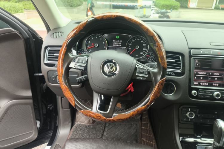 Used Volkswagen Touareg 2017 3.0 TSI Touareg Edition Steering Wheel