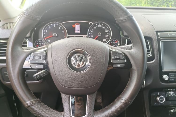 Used Volkswagen Touareg 2017 3.0 TSI Touareg Edition Steering Wheel