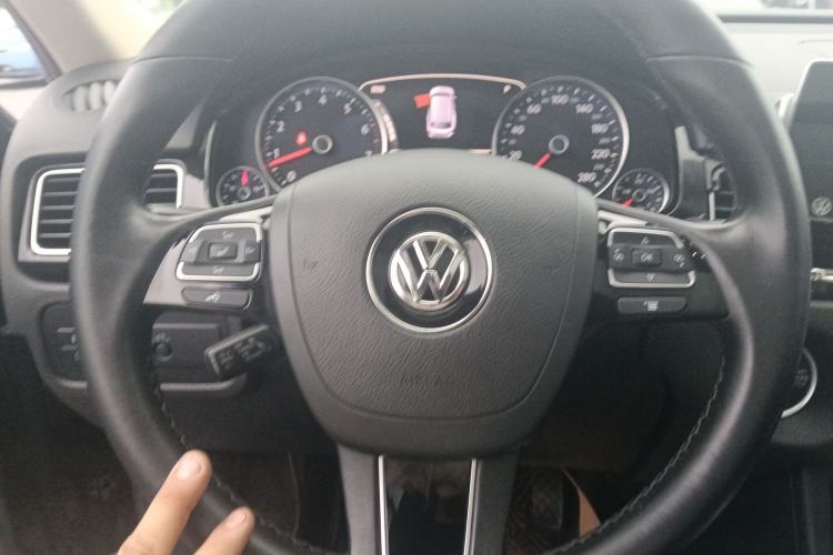 Used Volkswagen Touareg 2017 3.0 TSI Touareg Edition Steering Wheel