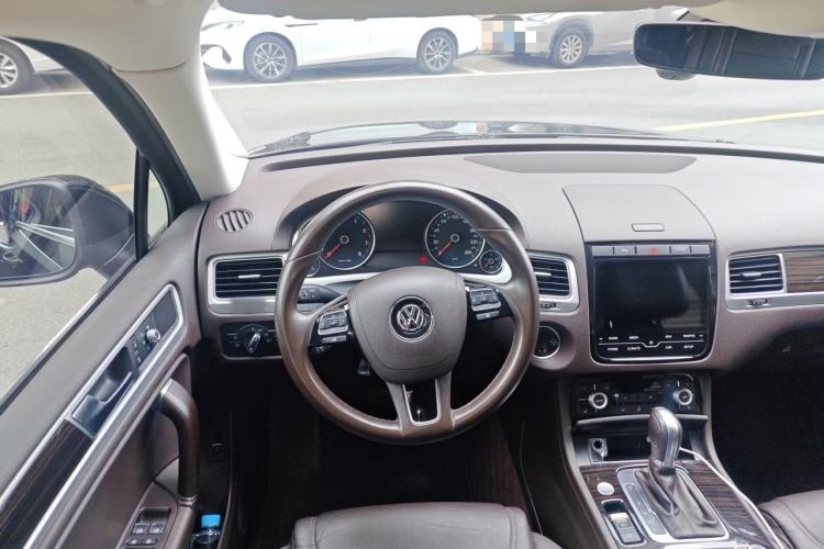 Used Volkswagen Touareg  Steering Wheel