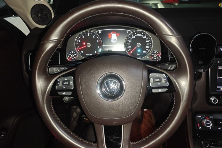 Used Volkswagen Touareg 2017 3.0 TSI Touareg Model Steering Wheel