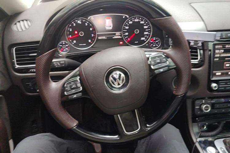 Used Volkswagen Touareg 2017 3.0 TSI Touareg Edition Steering Wheel
