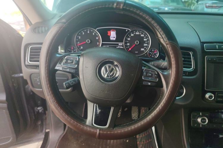 Used Volkswagen Touareg 2017 3.0 TSI Touareg Model Steering Wheel