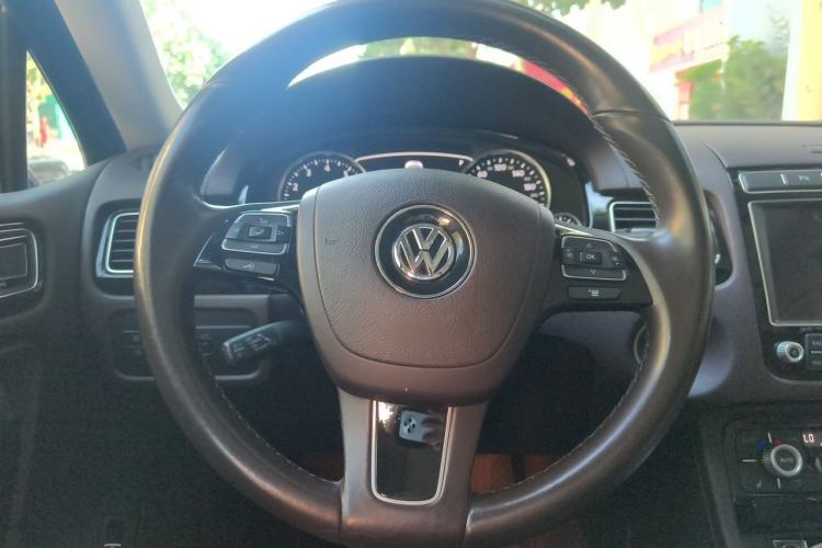 Used Volkswagen Touareg 2017 3.0 TSI Touareg Edition Steering Wheel