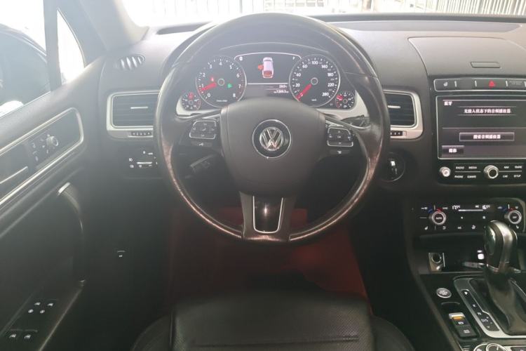 Used Volkswagen Touareg 2017 3.0 TSI Touareg Model Steering Wheel