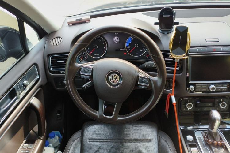 Used Volkswagen Touareg 2017 3.0 TSI Touareg Edition Steering Wheel