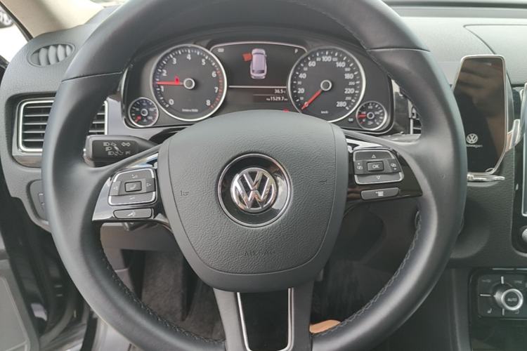 Used Volkswagen Touareg 2017 3.0 TSI Touareg Edition Steering Wheel
