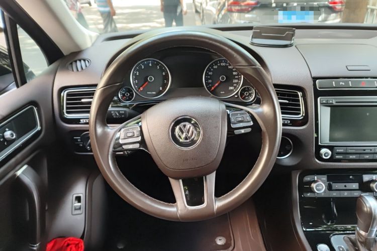 Used Volkswagen Touareg 2017 3.0 TSI Touareg Model Steering Wheel