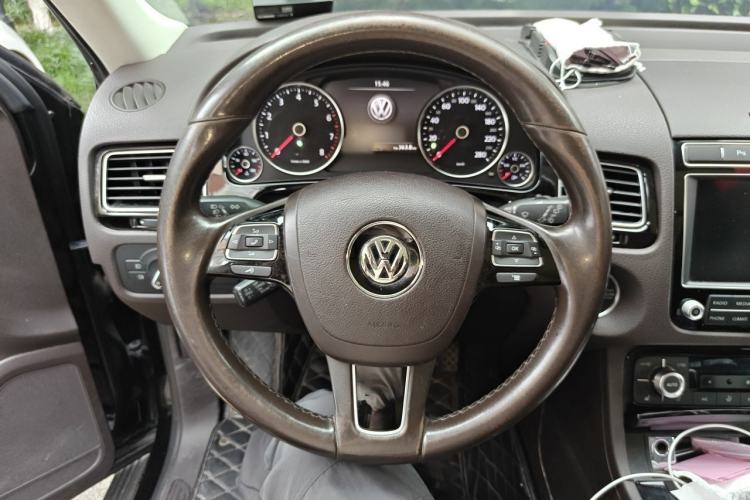 Used Volkswagen Touareg 2017 3.0 TSI Touareg Edition Steering Wheel
