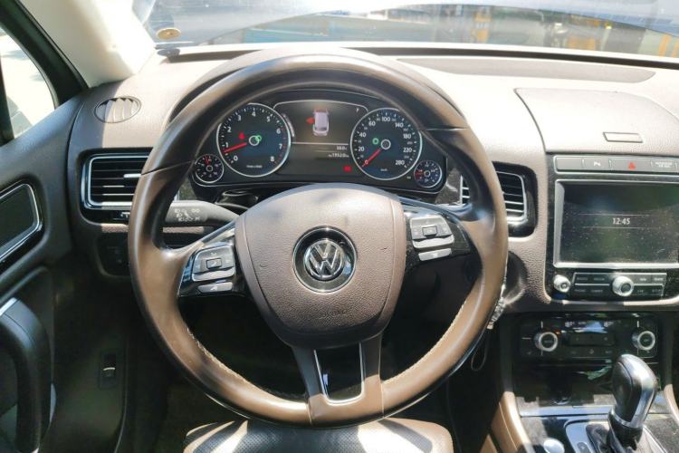 Used Volkswagen Touareg 2017 3.0 TSI Touareg Edition Steering Wheel