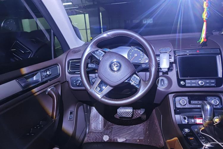 Used Volkswagen Touareg 2017 3.0 TSI Touareg Edition Steering Wheel