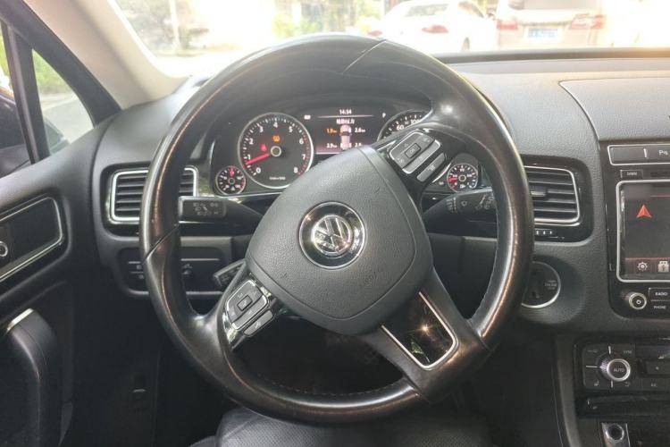 Used Volkswagen Touareg 2017 3.0 TSI Touareg Model Steering Wheel