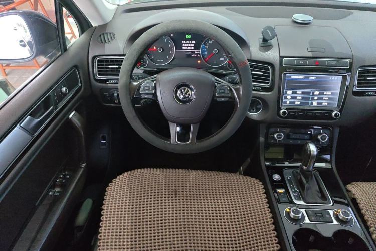 Used Volkswagen Touareg 2017 3.0 TSI Touareg Model Steering Wheel