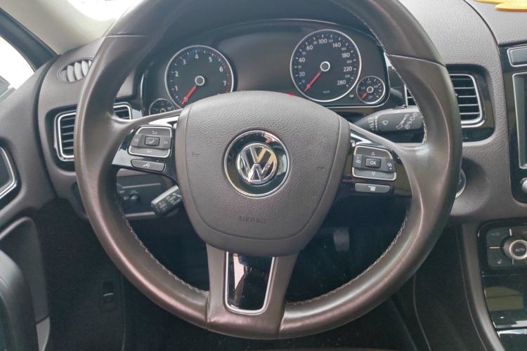 Used Volkswagen Touareg 2017 3.0 TSI Touareg Edition Steering Wheel